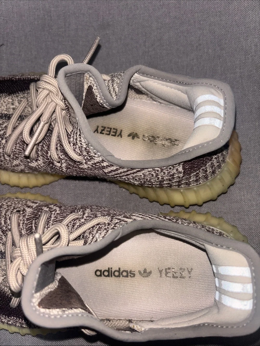 Yeezy Boost 350 V2 Taupe/Brown with Cream Sole - Picture 3 of 3